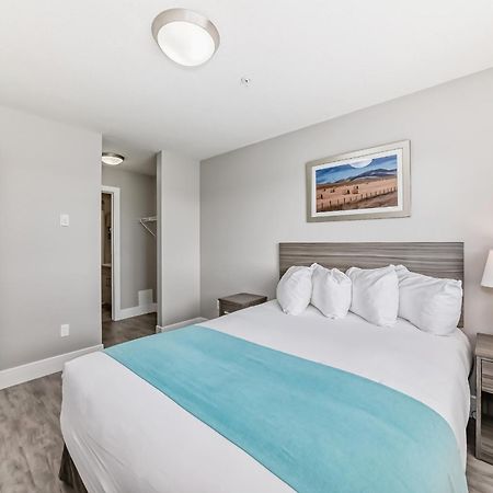 The Suites, Inn Hotels Red Deer Exterior photo