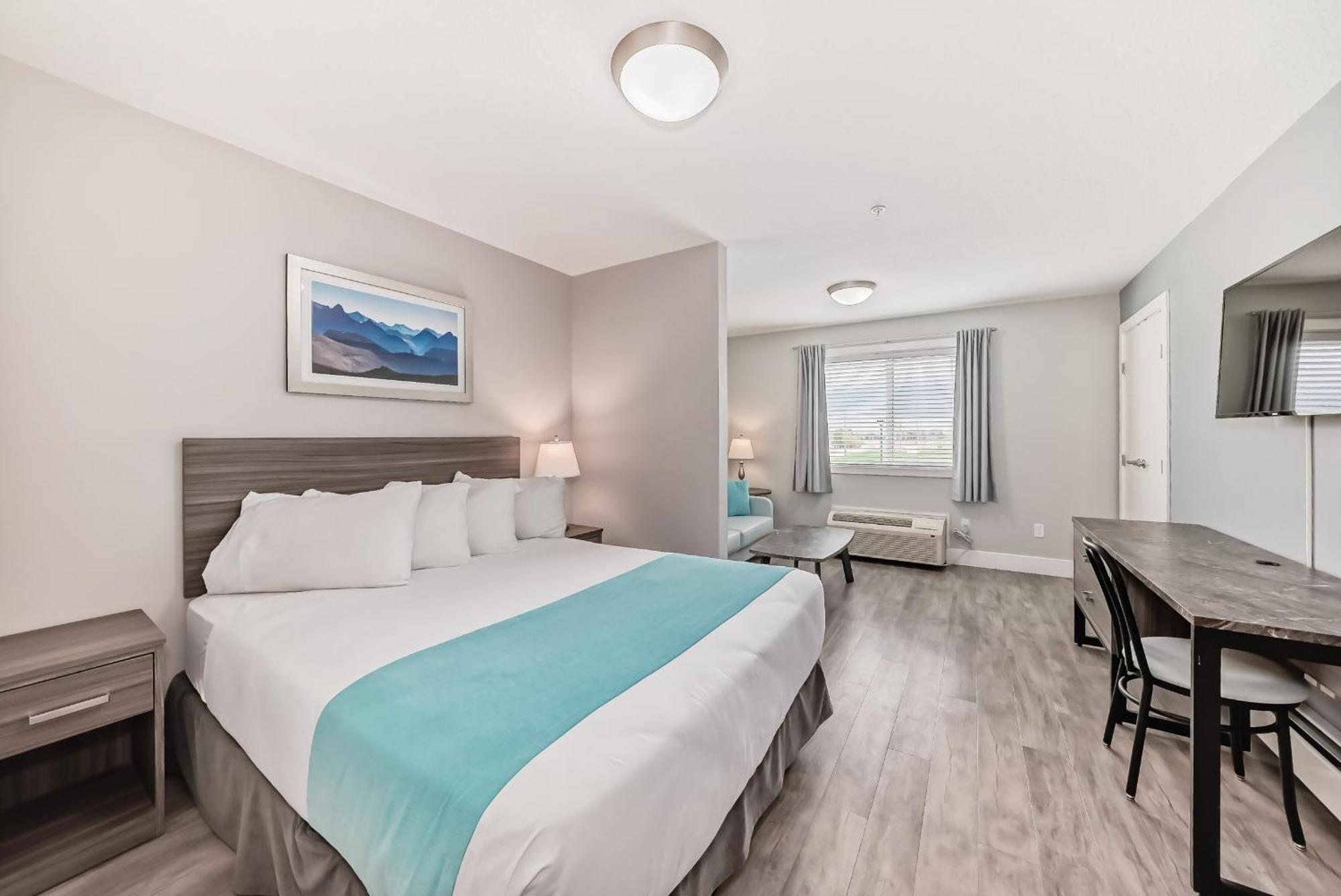 The Suites, Inn Hotels Red Deer Exterior photo